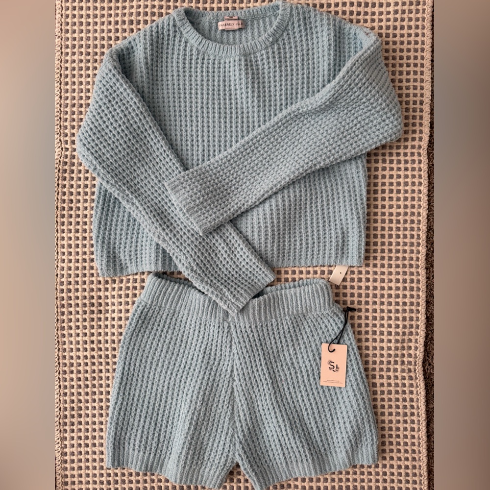 TJMaxx trendy plush knit set NWT